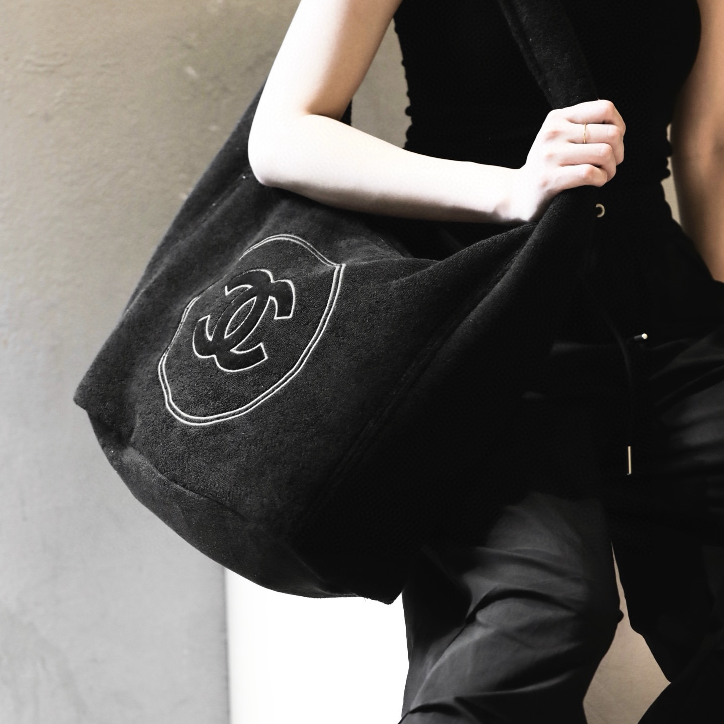 Chanel 25M Coco Beach Tote Bag - BinYue Club